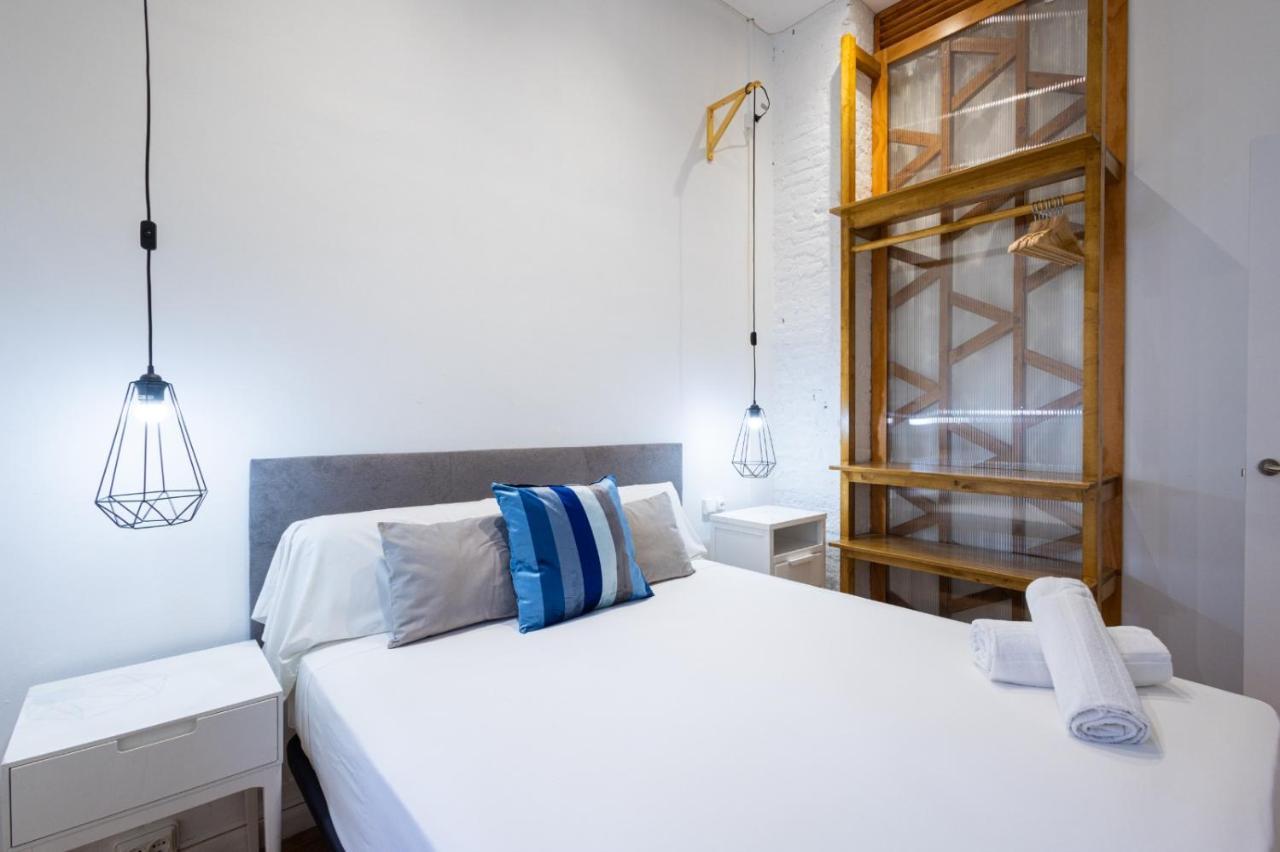 Florit Flats - The Vella Apartment Valencia Exteriör bild