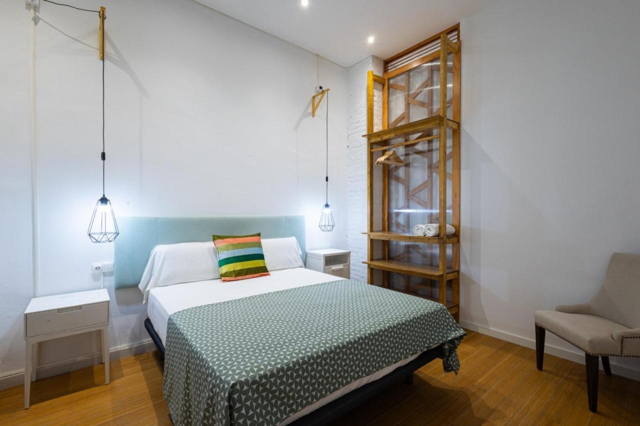 Florit Flats - The Vella Apartment Valencia Exteriör bild